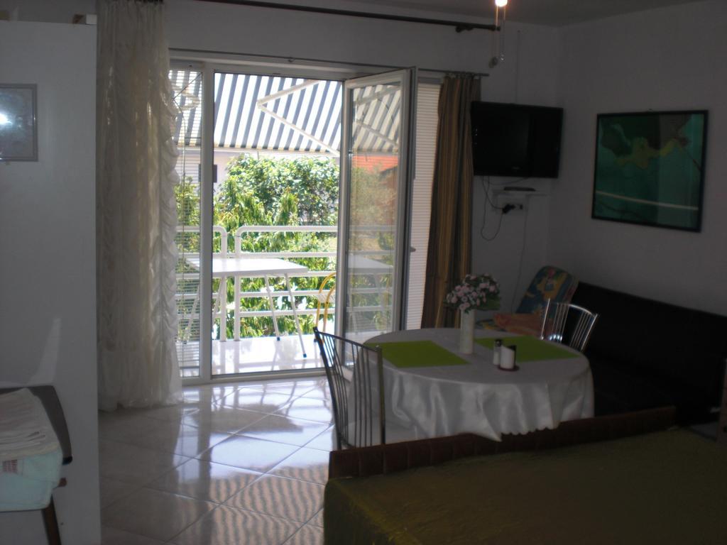 Apartments Panorama Rovinj Bilik gambar