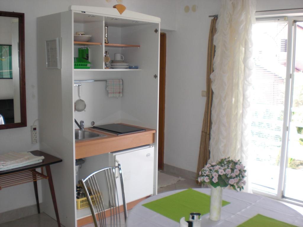 Apartments Panorama Rovinj Bilik gambar